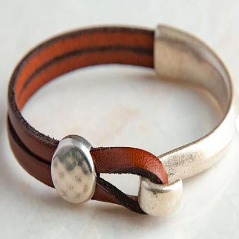 Nuovo braccialetto alla moda da uomo in pelle a doppio strato con design creativo in lega_voghion.com