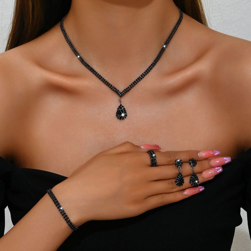 Set di gioielli da donna, alla moda, dal design semplice e alla moda, con ciondolo a forma di goccia di diamante, collana, orecchini, anello, gioielli, set da sposa, accessori_voghion.com