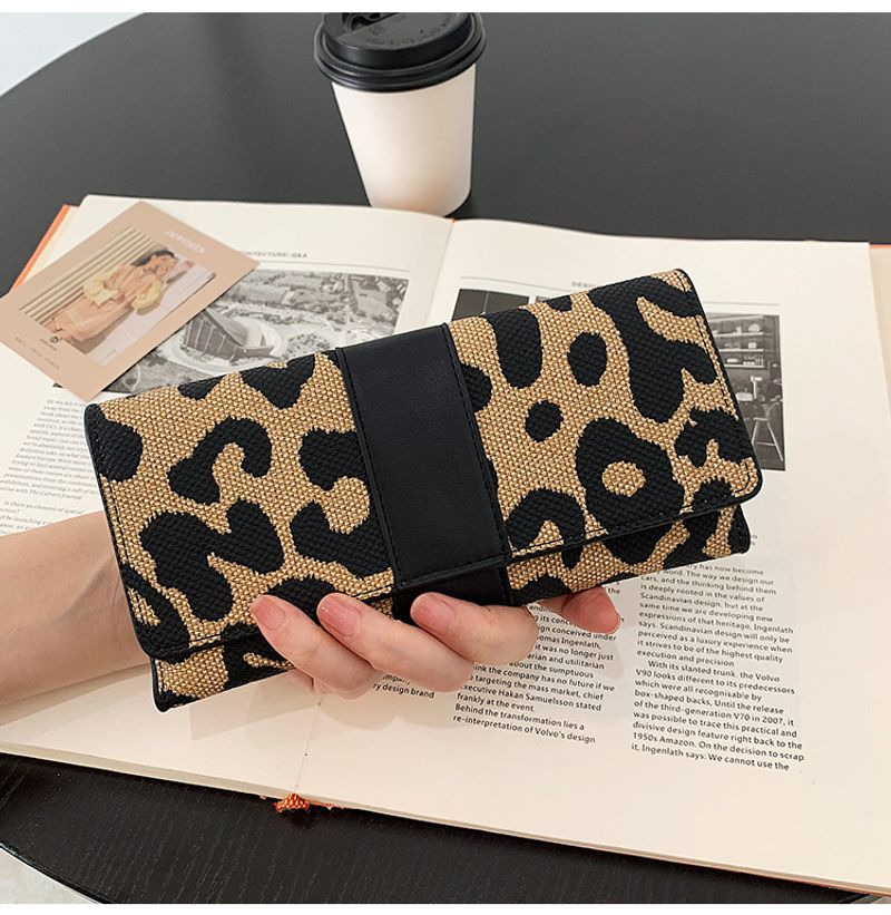 Women's 2024 New Leopard Print Internet Celebrity Fashion Large Capacity Coin Purse Folding Multi-Card Slot Long Wallet_voghion.com