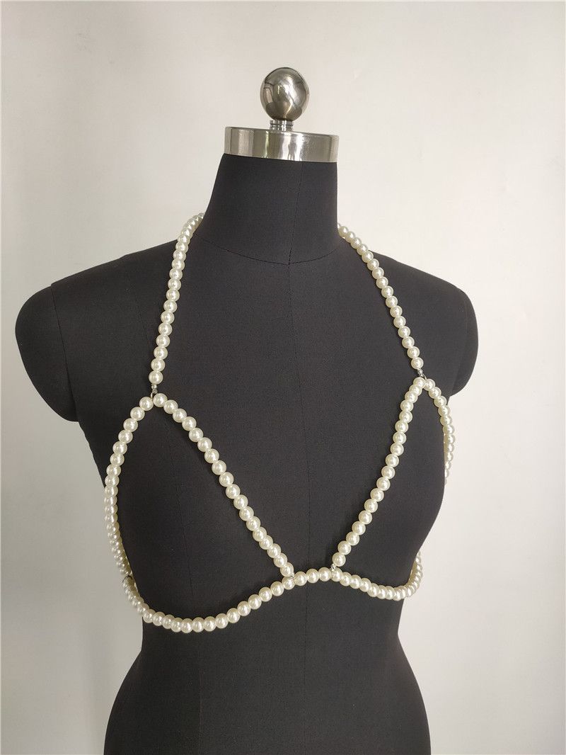 Abbigliamento per collana con gilet, grande perla, atmosfera semplice da discoteca_voghion.com