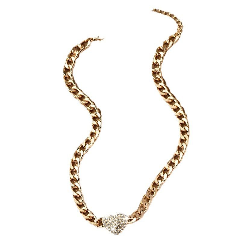 Collana con ciondolo a forma di cuore con diamanti, stile di lusso di alta gamma, per donna, elegante catena a forma di cuore_voghion.com