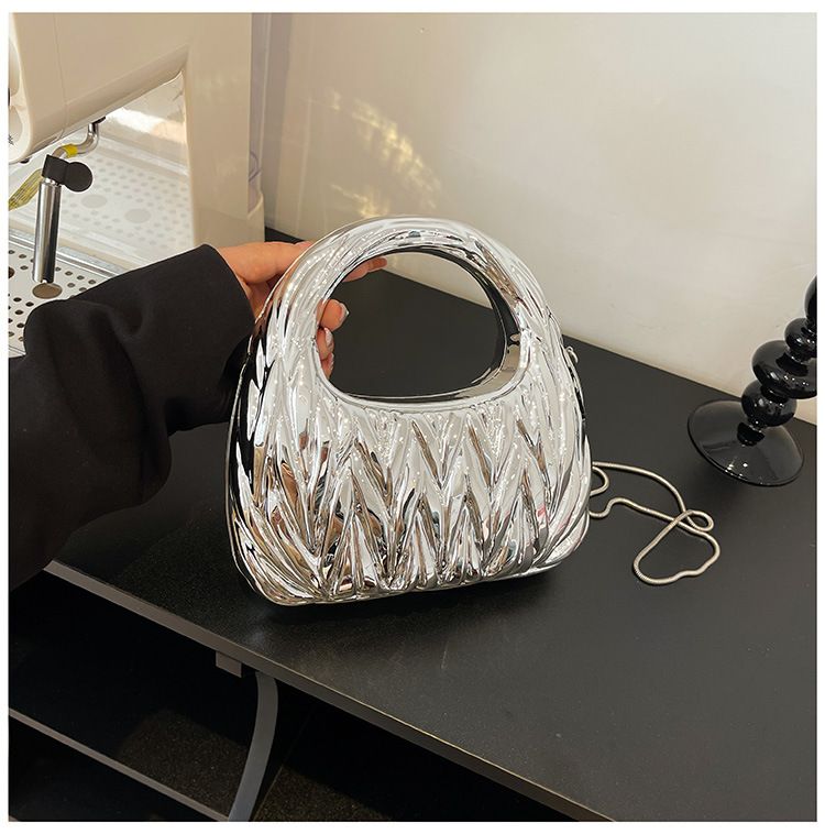 Women's Clutches Bags Acrylic Bag, Fashionable Pleated Cloud Bag, Versatile, Light Luxury And Personalized Party Bag_voghion.com