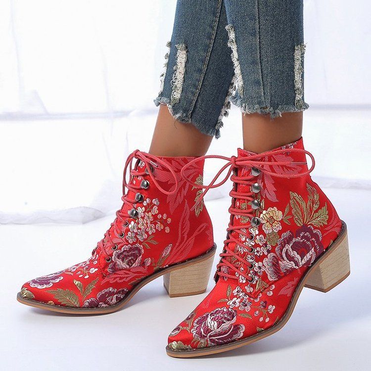 Autumn and winter new ethnic style embroidery boots female explosive models_voghion.com