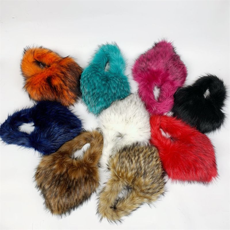 European And American Fashion New Love Bag Raccoon Fur Grass Plush Shell Bag Handbag_voghion.com