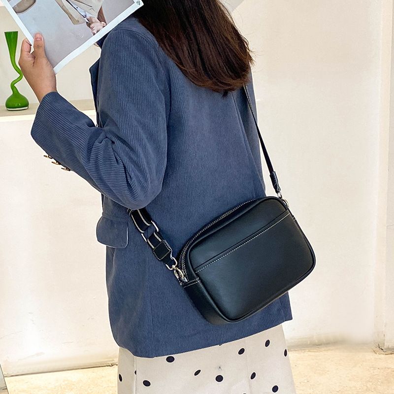 Câmera 2025 Primavera e Verão Nova Bolsa Crossbody de Grande Capacidade Bolsa Quadrada Feminina Pequena Moda e Versátil_voghion.com