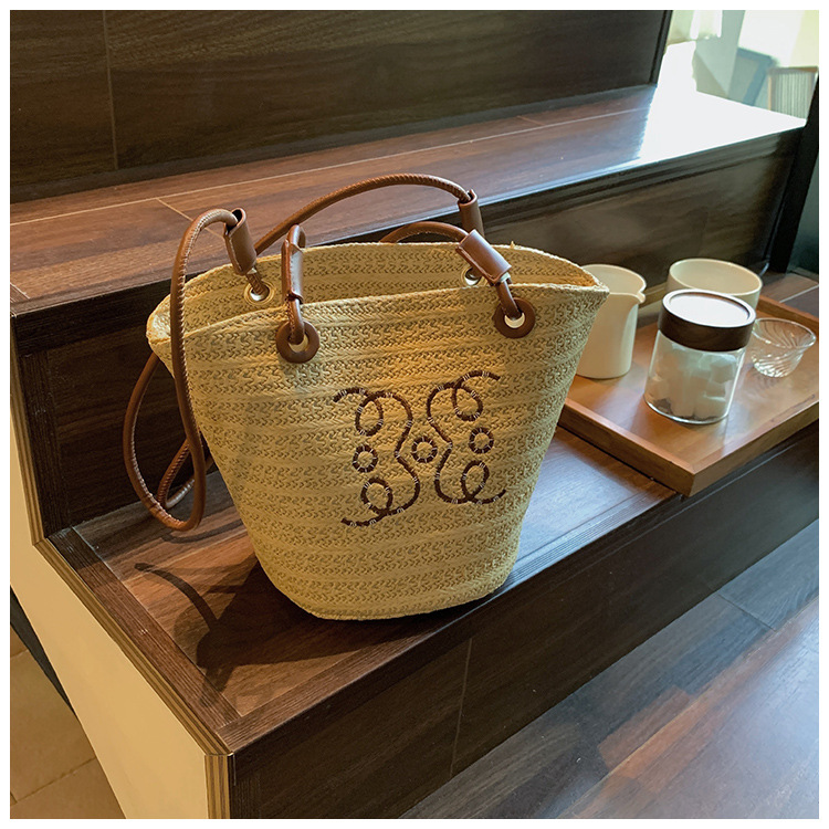 Borse per donna grande capacità 2023 nuova borsa a tracolla in paglia intrecciata borsa a tracolla estiva da spiaggia in paglia borsa a tracolla a secchiello_voghion.com