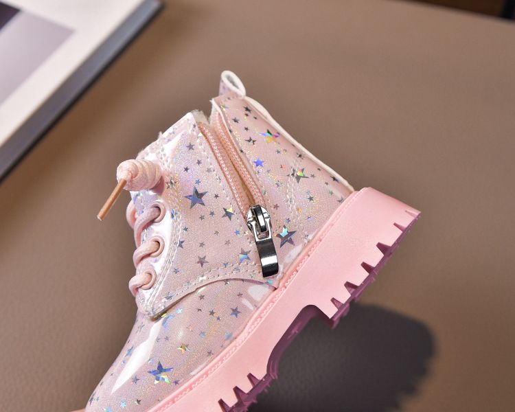 Mädchenmode Martin 2024 Winter Neue Kinder-Baumwollschuhe Vielseitige, weiche Sohlen Warme, niedrig geschnittene britische Stiefel_voghion.com