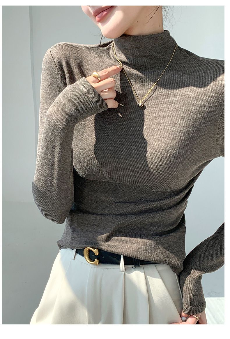 Maglietta termica slim fit con collo semi-alto – Maglia a maniche lunghe da donna, essenziale, elastica e valorizzante, in 6 versatili tonalità neutre (M-XXL)_voghion.com