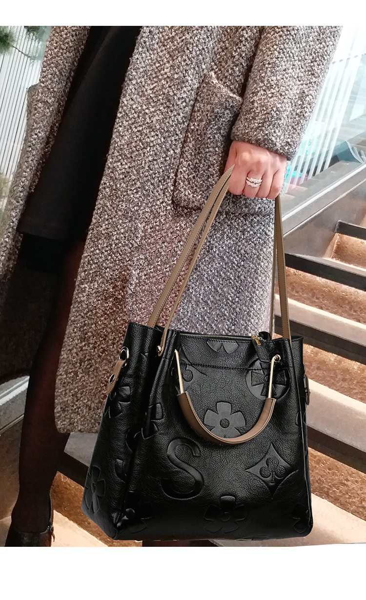 Fashion And Atmosphere 2023 Ny Cross Body Bucket Bag med stor kapacitet Dam One_voghion.com