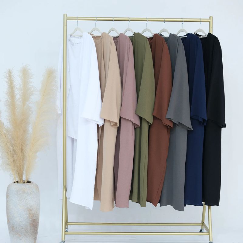 Schlichtes 3-teiliges Abaya-Set – Langärmlige Strickjacke mit offener Vorderseite, Hose mit weitem Bein und Unterkleid (Dunkelbraun/Beige/Marineblau/Schwarz/Grün/Pink)_voghion.com