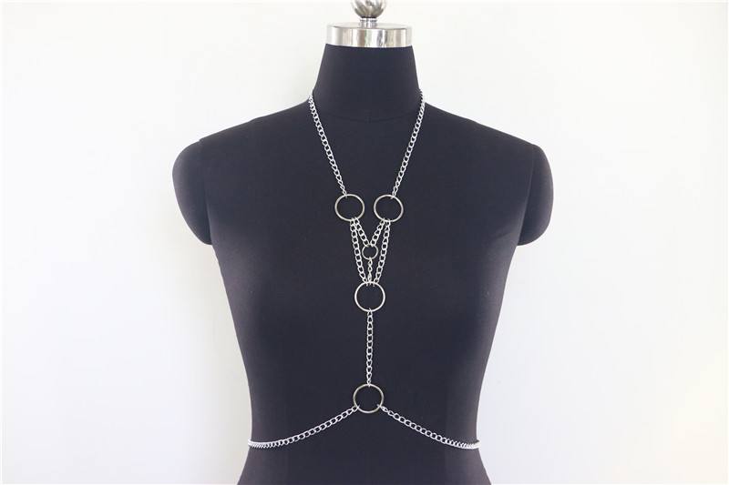 SM2338 Catene per il corpo europee e americane Catene multiple in metallo ad anello selvaggio collegate catena del corpo del gilet appeso al collo_voghion.com