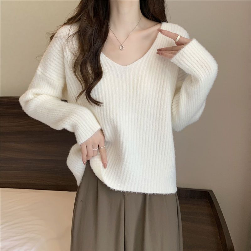 Suéter feminino verde de veludo com decote em V, estilo solto e descontraído, camisa de base macia e quente, outono e inverno, estilo Hong Kong_voghion.com