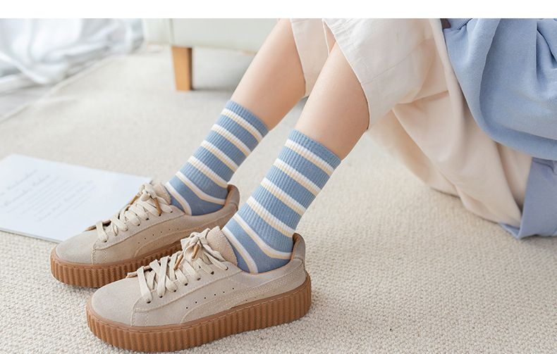 Fréijoer a Summer nei Fraekaréiert Retro Mëttelrouersocken Japanesch College-Stil Studenten Kotteng Fraesocken Hiersteller Grousshandel_voghion.com