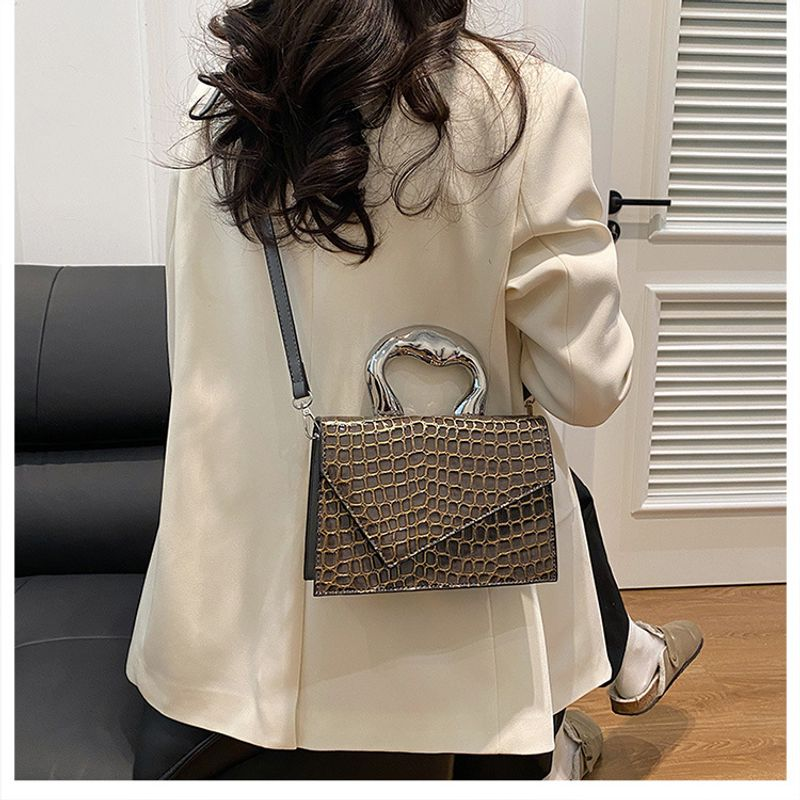 New Love Handheld-Tasche für Damen, Retro-Steinmuster, kleine quadratische Tasche, trendige und vielseitige Textur,_voghion.com