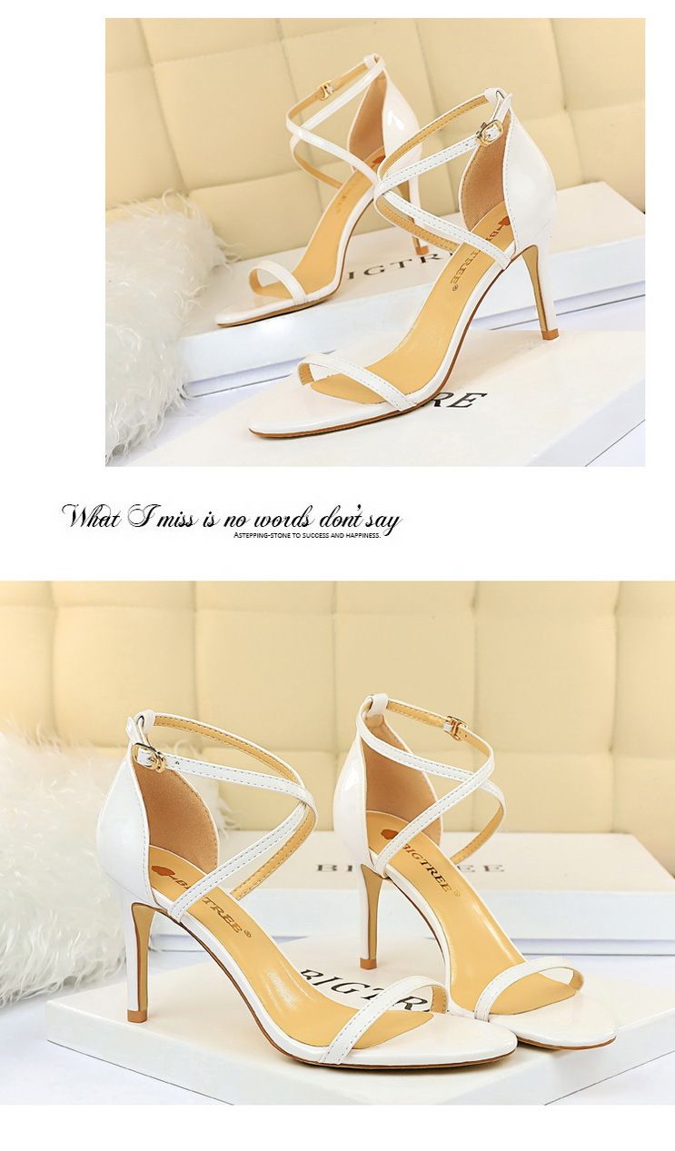 126-A7 mode été Simple mince talons hauts laqué en cuir croix sangle Sexy discothèque sandales_voghion.com