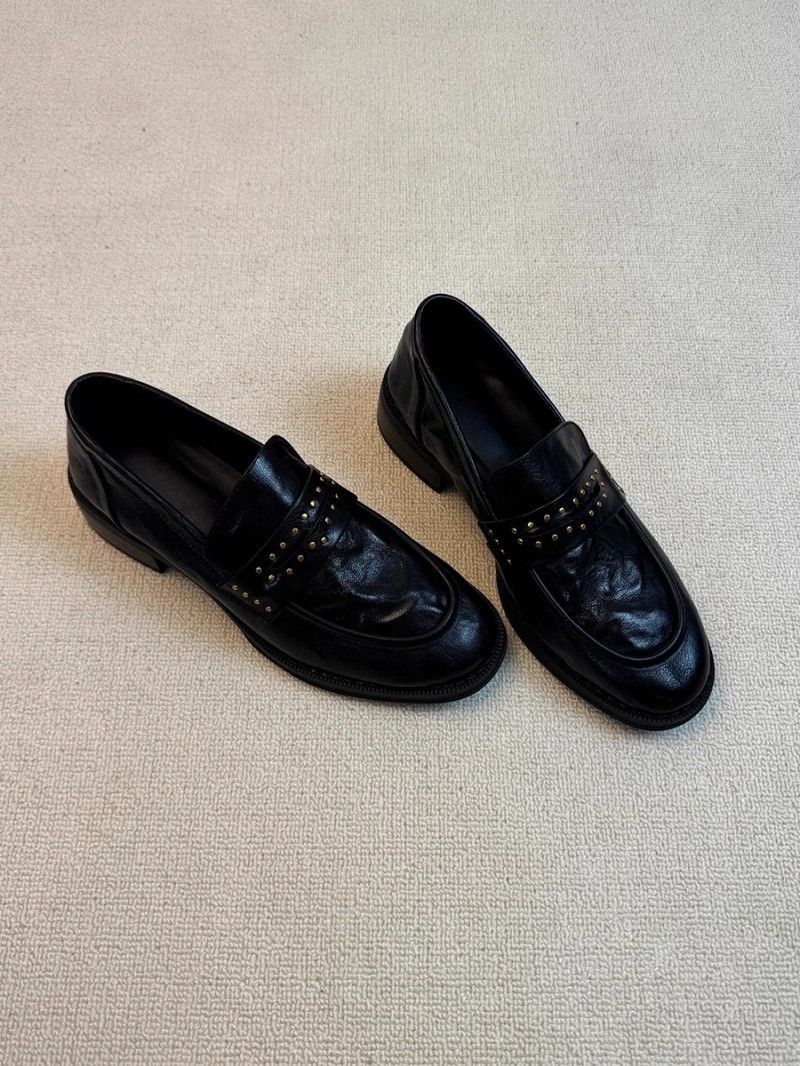 Mocassini in pelle di mucca da donna, stile britannico, con punta tonda, borchiati, plissettati, slip-on, tacco grosso, scarpe in pelle nera_voghion.com