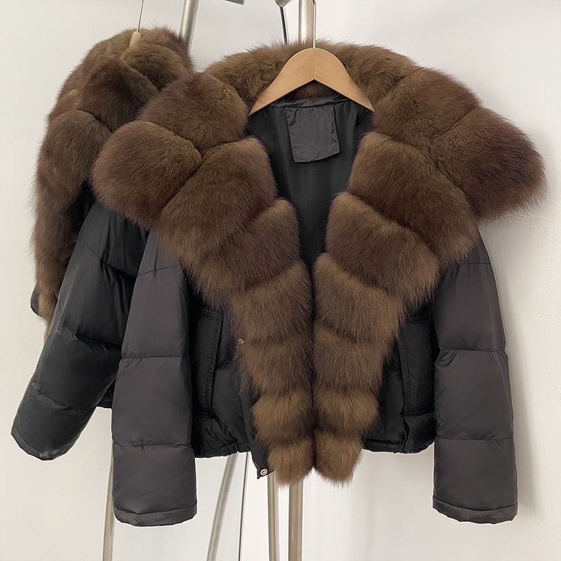 Women's Oversized Short Down Jacket With Fox Fur Collar - Winter Fashion Coat For Cold Weather_voghion.com