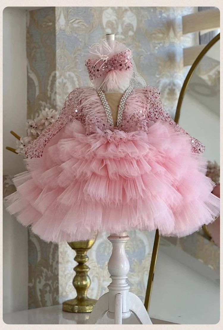 Abiti alla moda per bambine, gonne a palloncino in garza soffice, esibizioni al pianoforte per bambini, spettacoli in passerella_voghion.com
