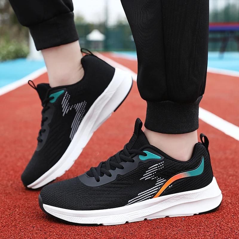 Scarpe da corsa sportive traspiranti leggere e alla moda per uomo, con pochi pezzi, in piccole quantità e di marca, personalizzate._voghion.com