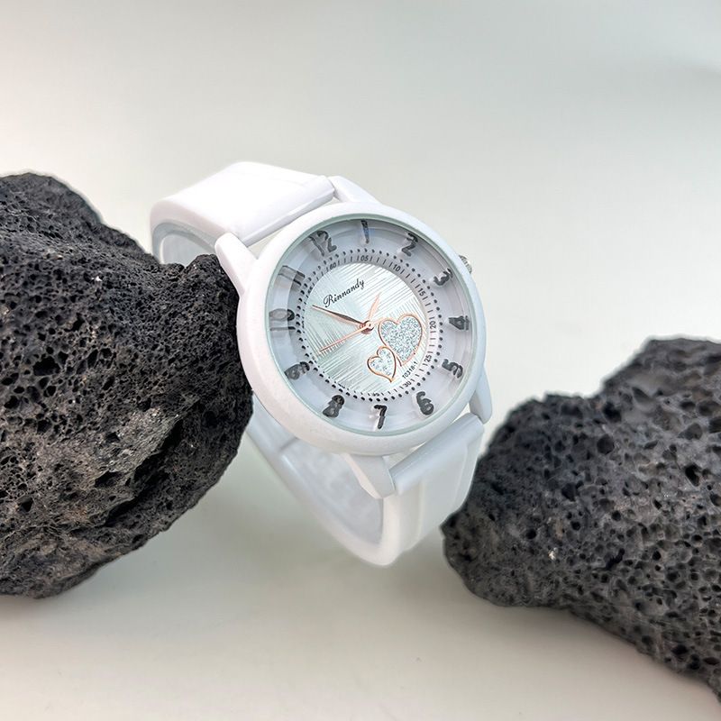 Orologio da donna al quarzo con cinturino in silicone, stile vintage, con scala digitale semplice e cuore, ideale per lavoro quotidiano, compleanno, anniversario, regalo di San Valentino_voghion.com