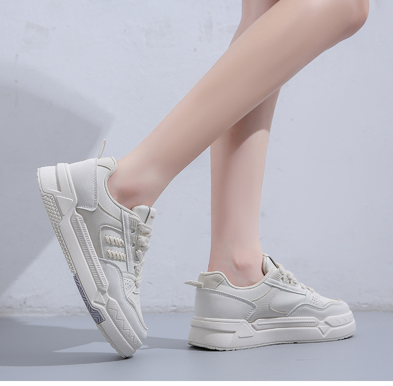 Piccole scarpe bianche da donna 2023 Primavera Nuovo di tutte le partite Studentesse sneakers con suola spessa scarpe sportive casual scarpe da donna 618_voghion.com