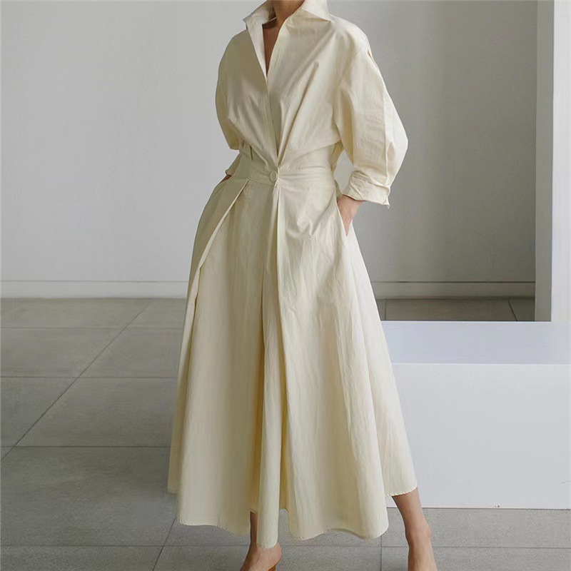 Abito lungo in velluto grigio, con maniche a pois, scollo a V, cerniera alta, comodo e antirughe, modello midi primaverile_voghion.com