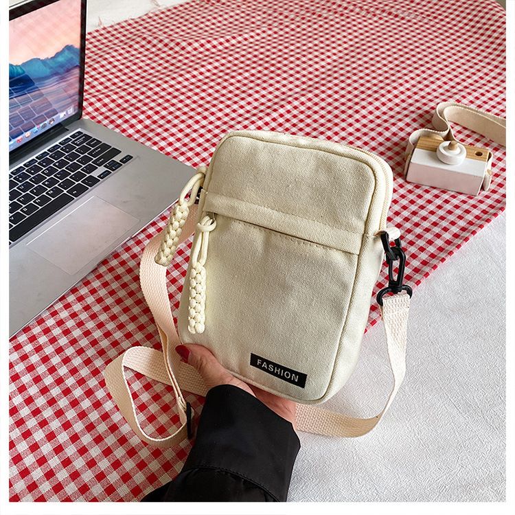 2025 Neue Mini-Canvas-Telefon-modische leichte vertikale Umhängetasche für Damen, vielseitige Schultertasche für den täglichen Gebrauch, kleine quadratische Tasche_voghion.com