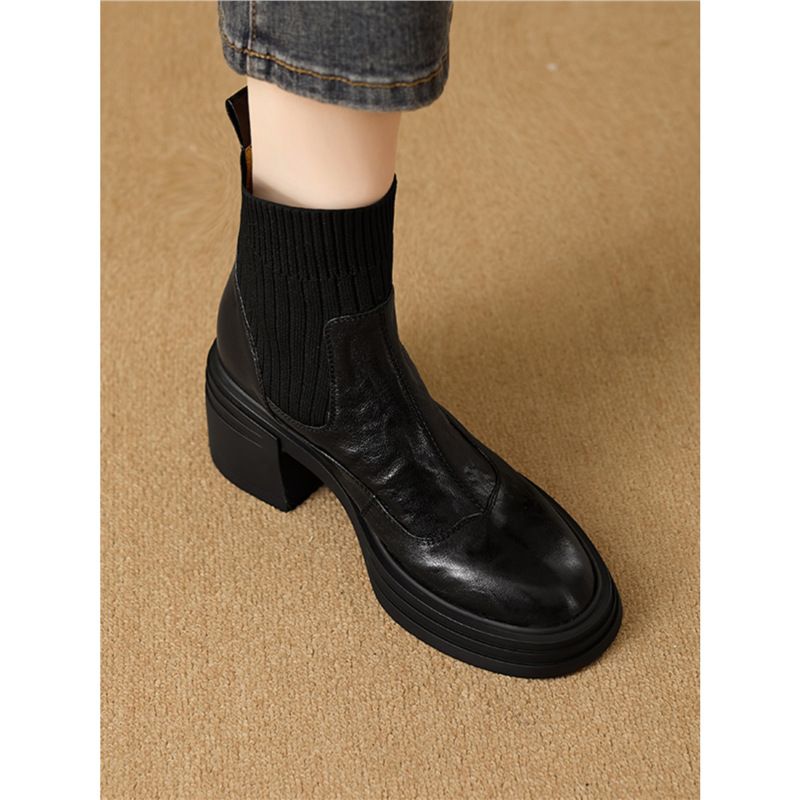 Stivaletti con tacco grosso in pelle opaca da donna, autunno/inverno 2025, novità_voghion.com