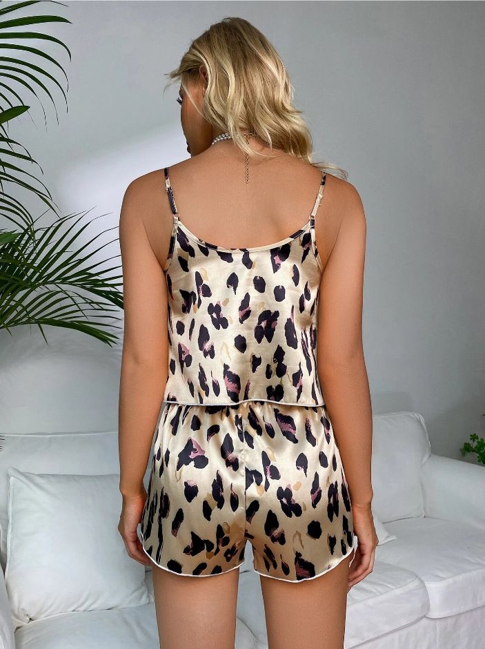 Leopar desenli askılı pijama kadın takımı yaz saten imitasyon ipek sıcak ev kıyafetleri_voghion.com