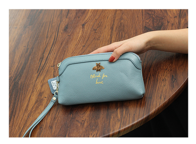2023 Pochette in pelle con hardware squisito ape europea e americana Pochette da donna casual a grande capacità Portafoglio a mano_voghion.com