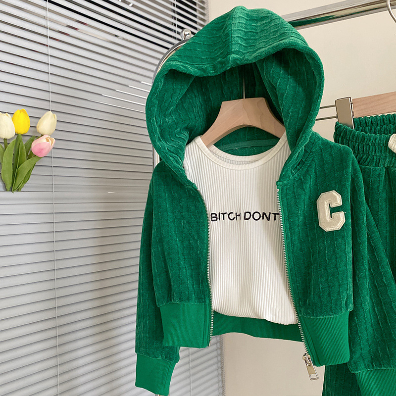 Set 2023 New Girls' Cyber Red Baby Moda per bambini Primavera e Autunno Sport Due_voghion.com