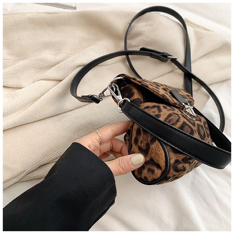 Advanced leopard print for women 2024 new Korean version French fashion small square trendy sinle shoulder crossbody_voghion.com