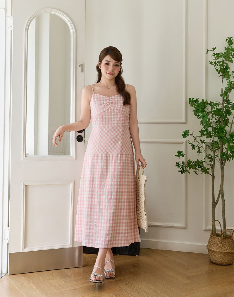 Plus Size Wrap Dress With Ruffles Plaid Print High Waist Slimming Spaghetti Strap Dress For Curvy Women Chic A-Line Dress_voghion.com