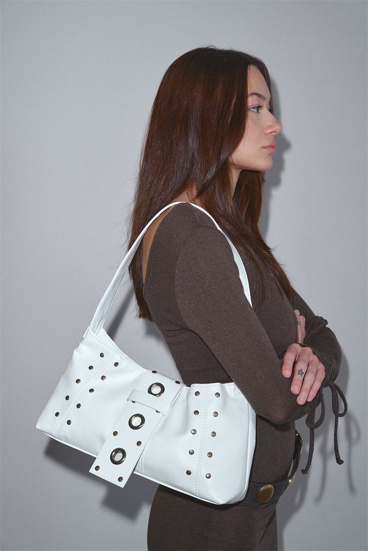 Borsa a tracolla da viaggio quotidiana Hieta, borsa da spalla grande e capiente, nuova borsa retrò coreana decorata con rivetti, 5 colori disponibili_voghion.com