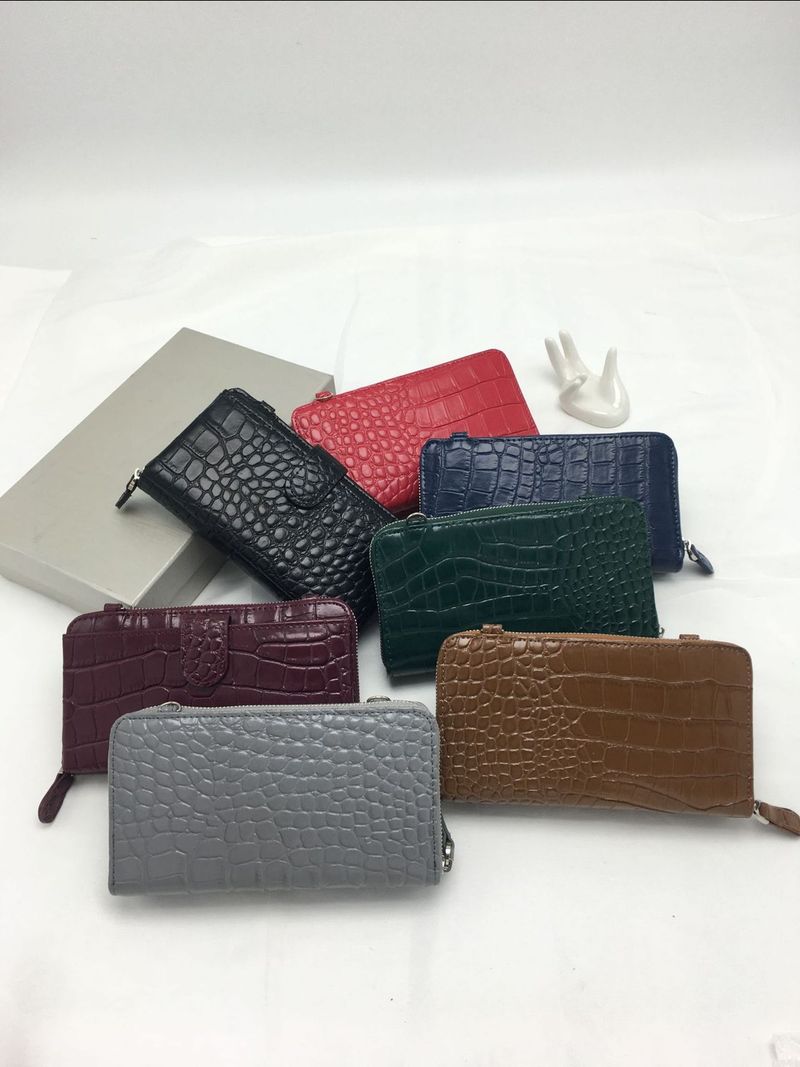 Crocodile Pattern Genuine Leather Women's Wallet 2025 New Fashion Multi-Card Slot Handbag Cowhide Versatile Shoulder Bag_voghion.com