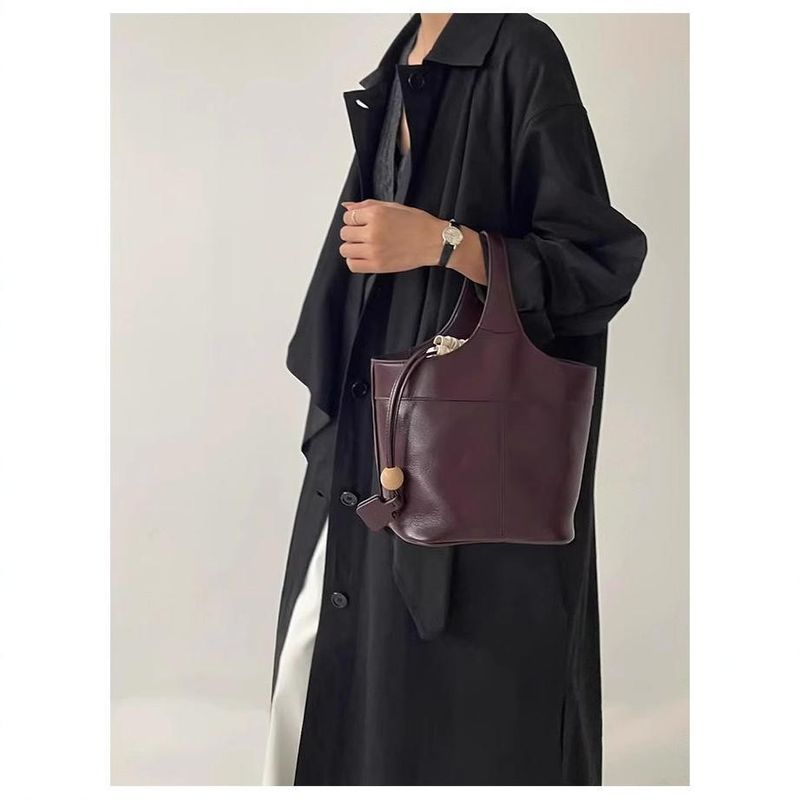 Borsa a tracolla semplice da donna in vera pelle di vacchetta di alta qualità, nuova versione autunno inverno 2024_voghion.com