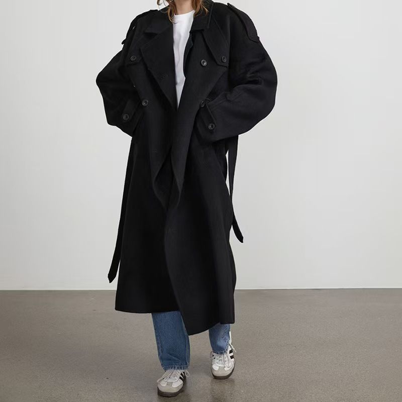 Herbst/Winter 2025: Eleganter, langer Wollmantel im französischen Stil mit Revers und Taillengürtel für Damen – neue europäische und amerikanische Mode._voghion.com