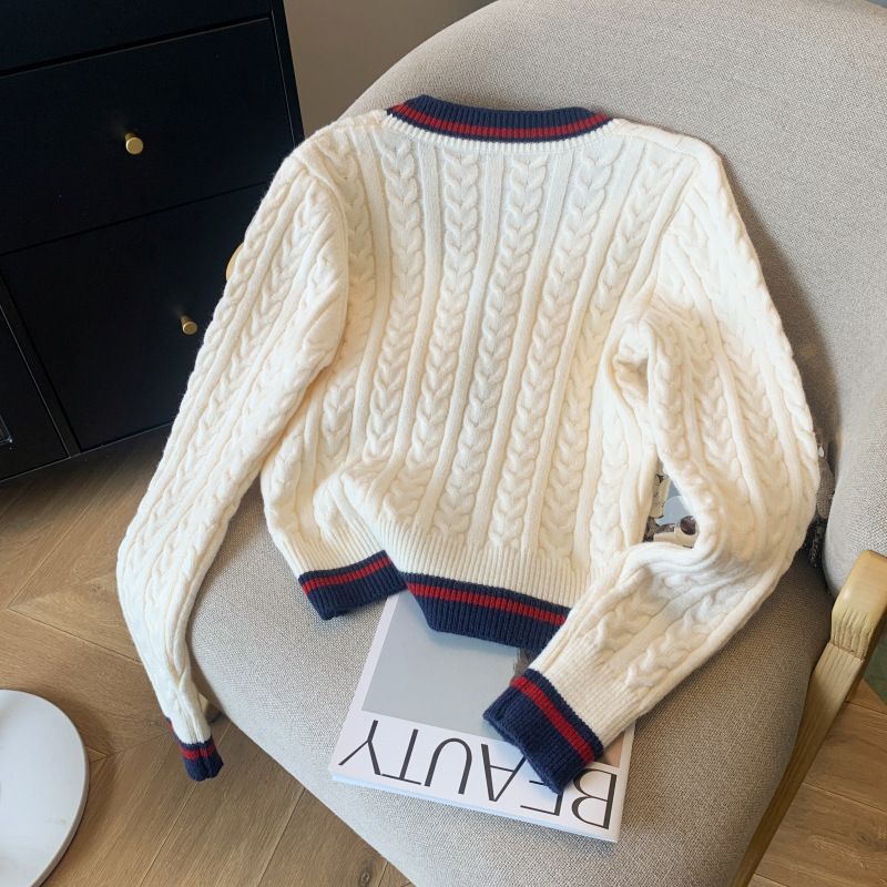 Cardigan in maglia color block con scollo a V di ispirazione vintage – Cappotto lungo in maglia a trecce per donna_voghion.com