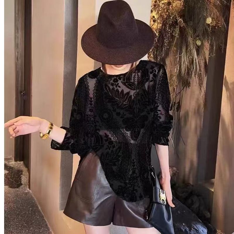 Maglietta a maniche lunghe da donna, nuovo stile primaverile ed estivo, maglietta di alta qualità con base in pizzo cavo, top floccato in rete di alta qualità_voghion.com