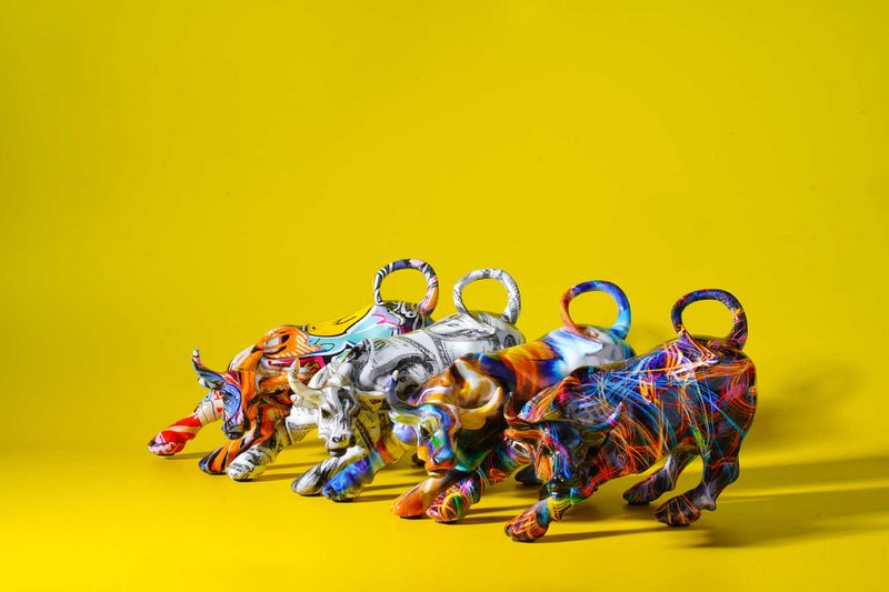 European Style Colorful Cow Ornament Water Transfer Graffiti Creative Home Living Room Handmade Entrance Decoration_voghion.com