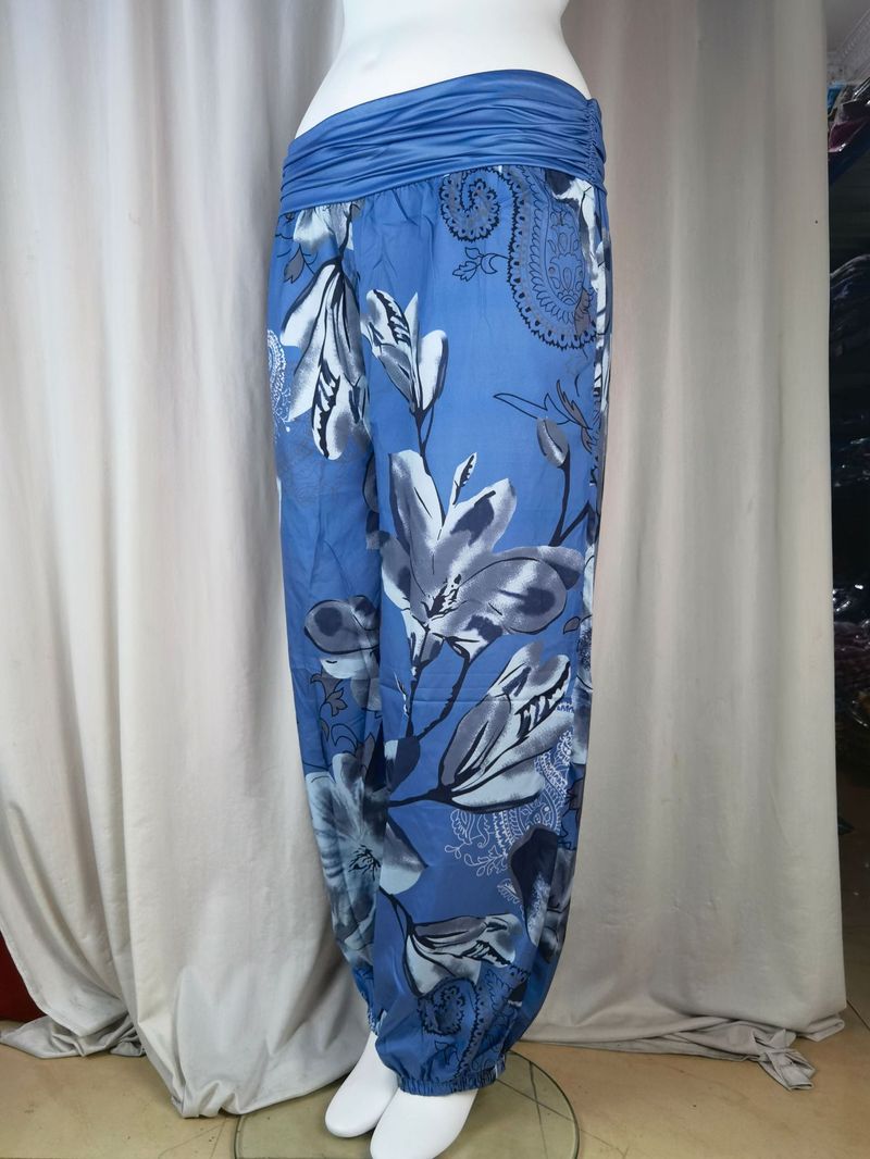 Plus Size Boho Pants, Women's Plus Floral Print Ruched Low Waist Loose Comfy Harem Pants_voghion.com