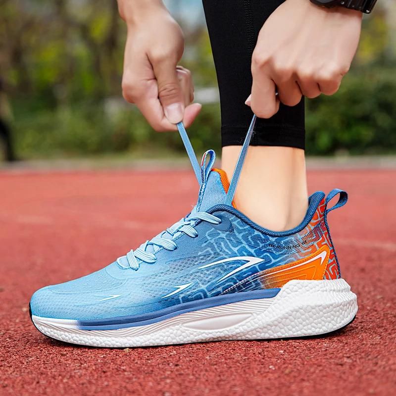 Piccola quantità MOQ Logo del marchio Personalizzato Uomo Moda Casual Sneakers Professionale Maratona Corsa Scarpe da Passeggio per Donne Atletico Runner_voghion.com