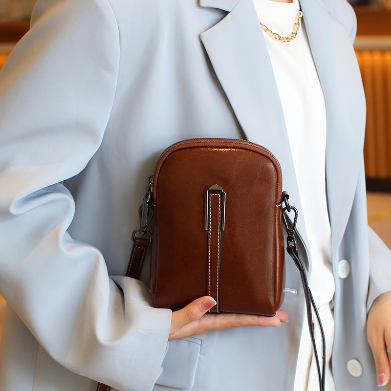 Piccola per le donne 2025 Nuova borsa a tracolla alla moda versatile in vera pelle da donna_voghion.com