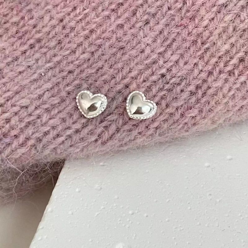 Tiqi Pure Sier Sweet Compact Heart-shaped With Feminine Temperament, Simple Niche Peach Heart Ear Hole E, And_voghion.com