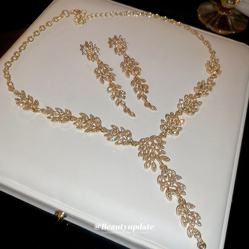 Dia Studded Wheat Tassel Necklace Earring Set, Elegant Fashionable Temperament, Collarbone Chain, Light And_voghion.com