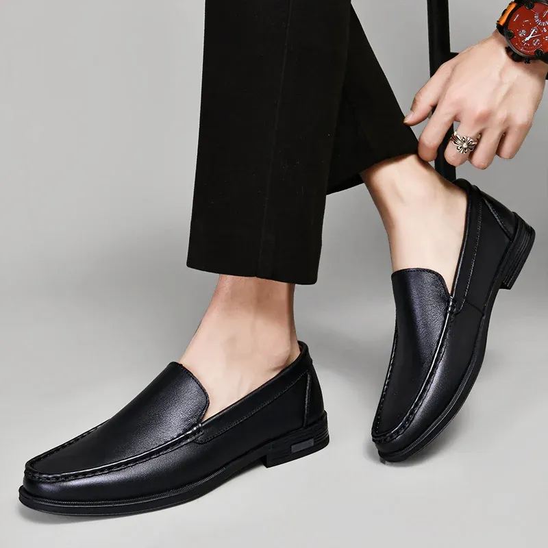 Herren Usmarke Slipper aus echtem Leder Neue Freizeitschuhe für Herren Designer Mokassins Heißer Verkauf Drive Schuhe_voghion.com
