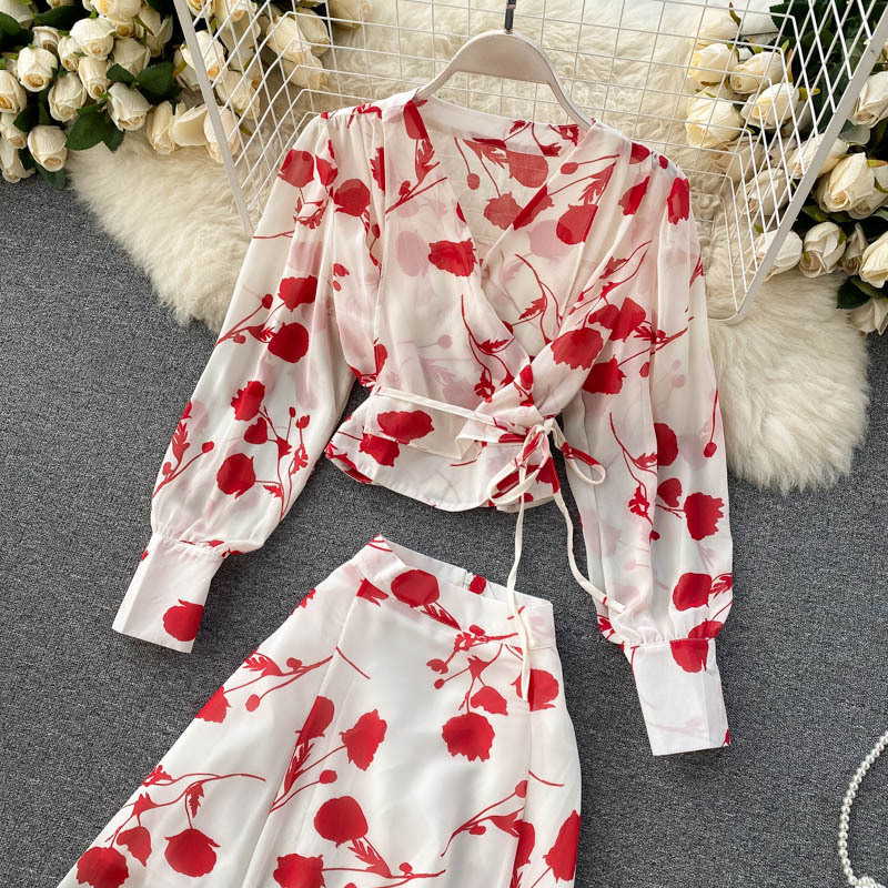 Chemise courte en mousseline de soie imprimée de style resort pour femmes, avec jupe fendue à bords d'oreilles funky, ensemble deux pièces tendance_voghion.com