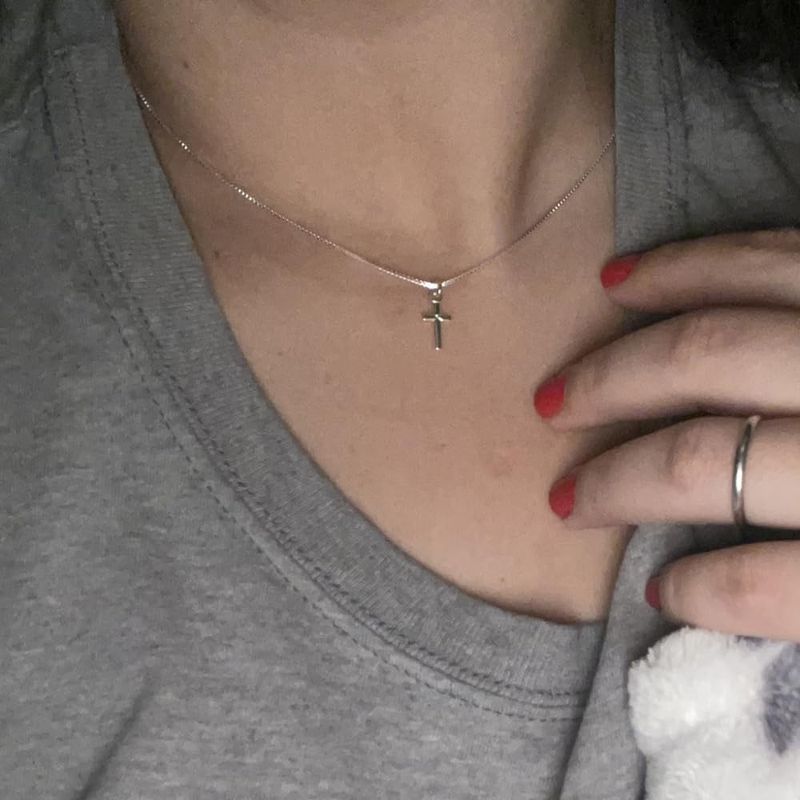 Collana con piccola catena a croce e ciondolo a forma di cuore, semplice, regalo per le donne._voghion.com