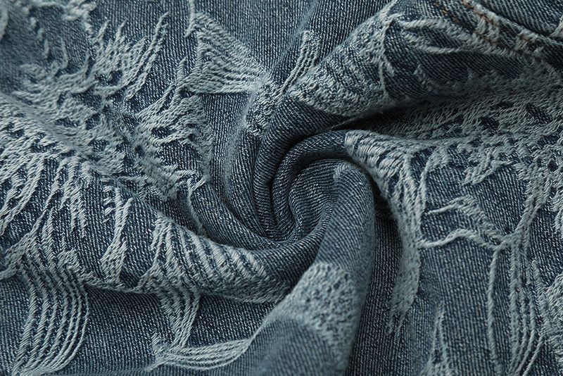 Salopette in denim con motivo jacquard a fiori da uomo, modello alla moda, pantaloni a gamba dritta larghi e casual, canotta monopezzo_voghion.com