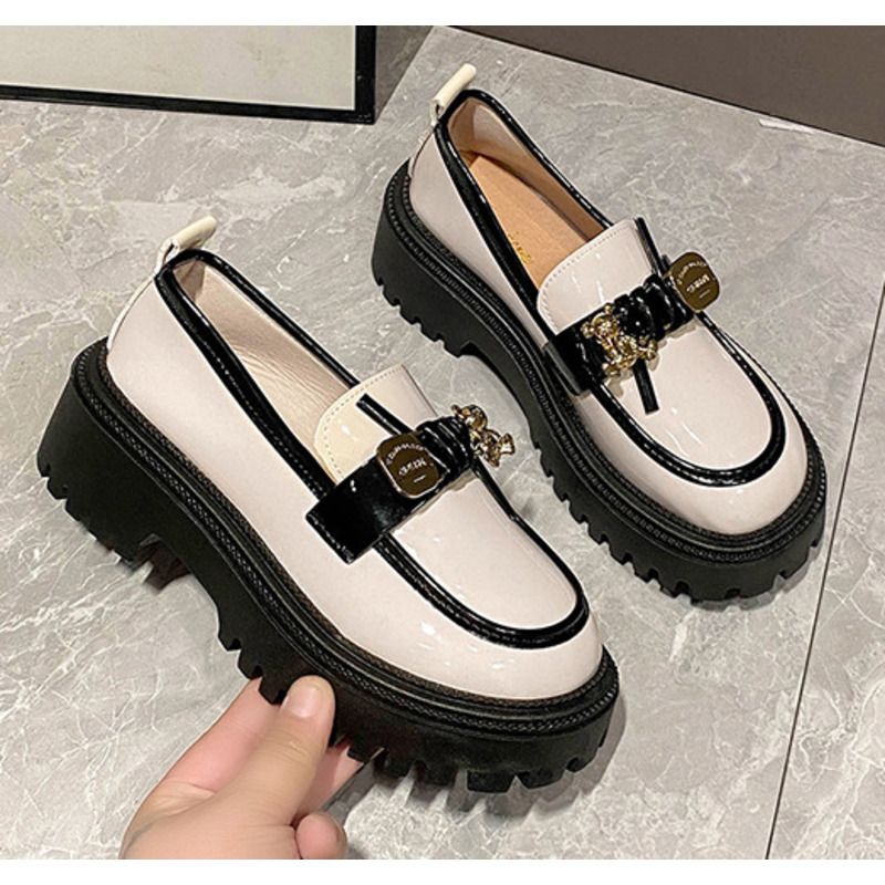 Dicken Sohlen Loafers Frauen 2024 Neue Herbst Vintage Britischen Kleine Leder Schuhe Mode Temperament Schuhe Weibliche Minderheit_voghion.com